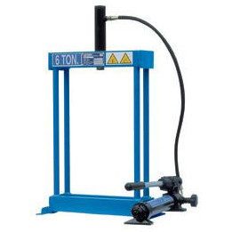 152 - PRESSA IDRAULICA DA BANCO 6 Ton.