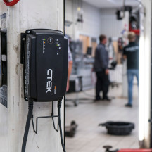 PRO25SE CARICA BATTERIA DA OFFICINA 12V IP 44 -