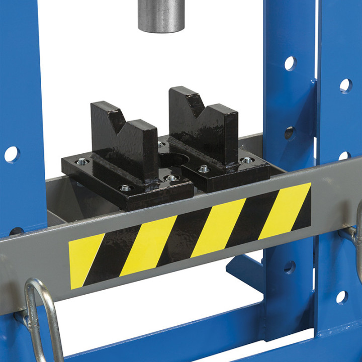 P001/10 -  PRESSA IDRAULICA MANUALE 10T
