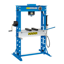 P001/45 - PRESSA IDRAULICA MANUALE E PNEUMATICA